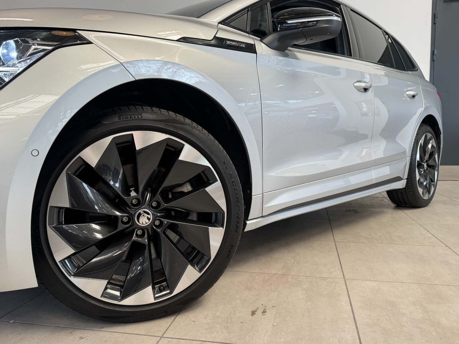 Sølv Skoda Enyaq fra 2023