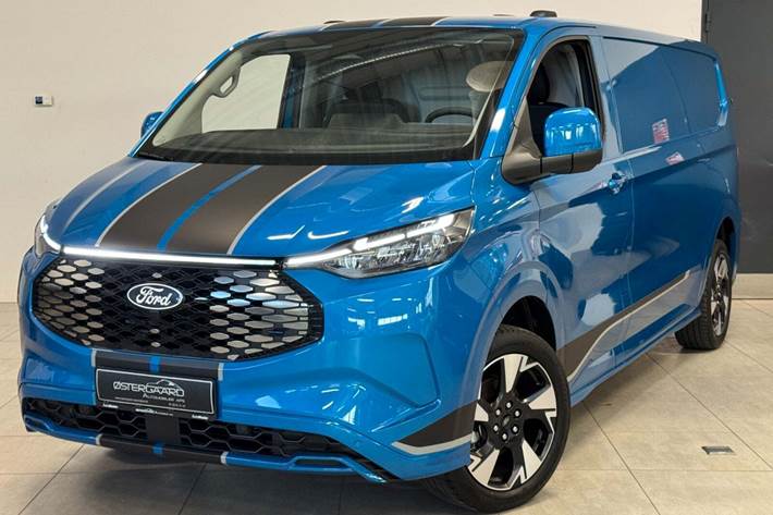 Blå Ford E-Transit Custom 340L fra 2025