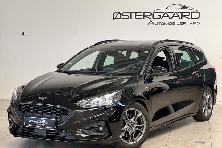 Sort Ford Focus fra 2019