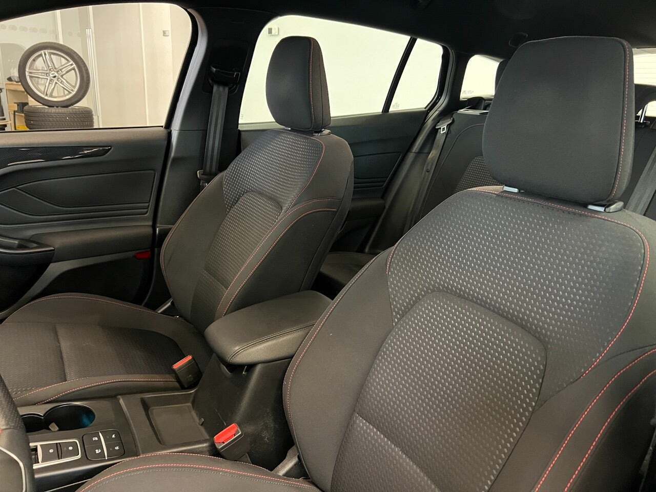 Ford Focus 1,5 EcoBoost ST-Line stc. aut.