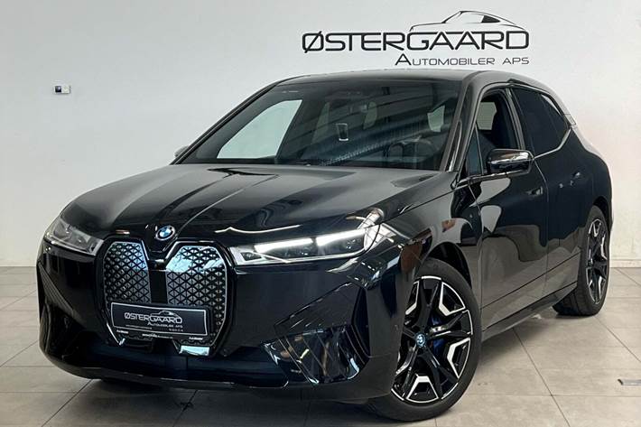 Sort BMW iX fra 2023