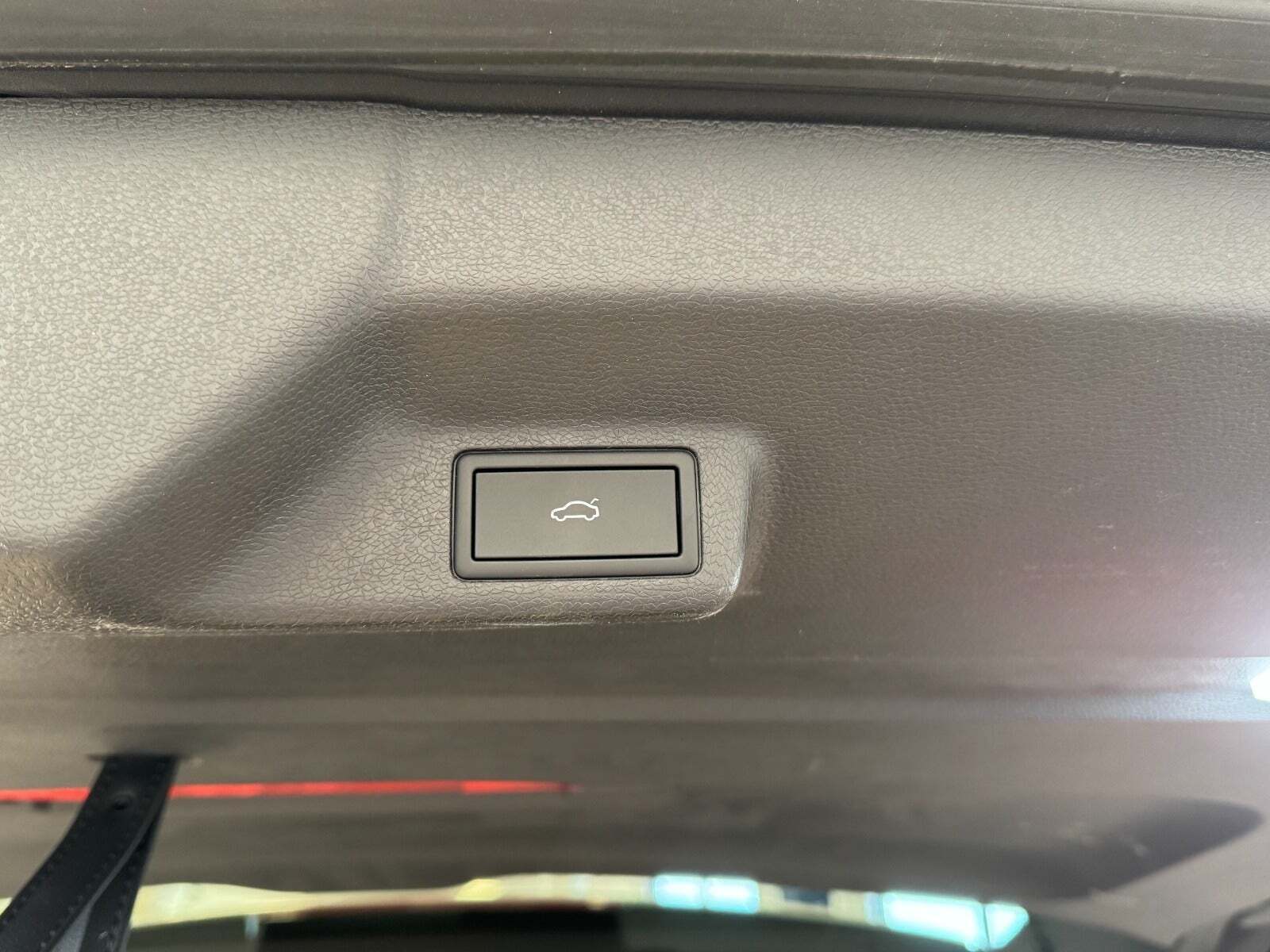 Gul VW ID.Buzz fra 2023