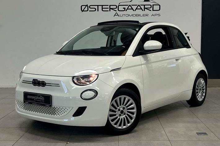 Hvid Fiat 500e fra 2023