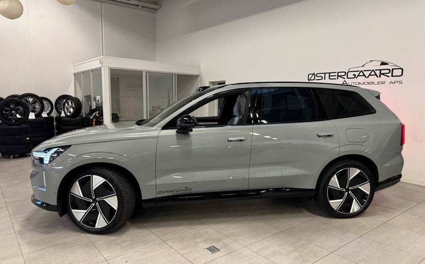 Volvo EX90
