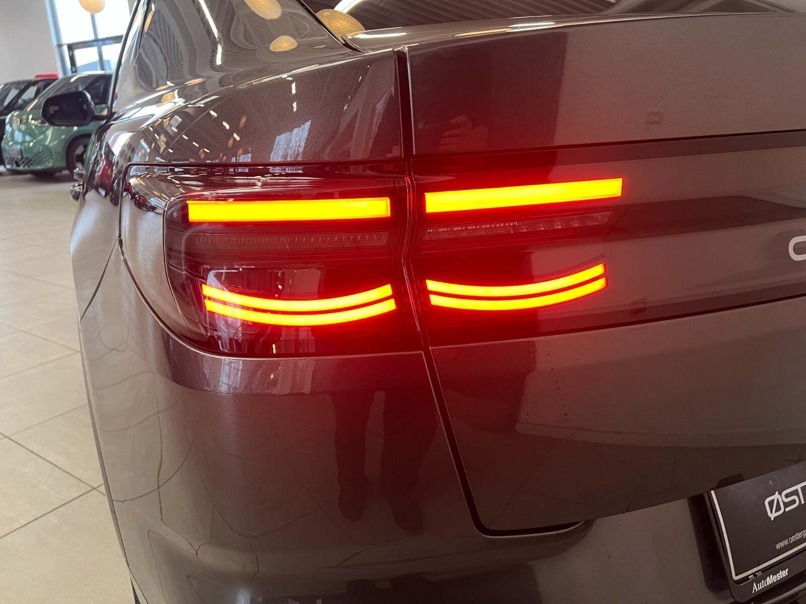 Grå Ford Capri fra 2025