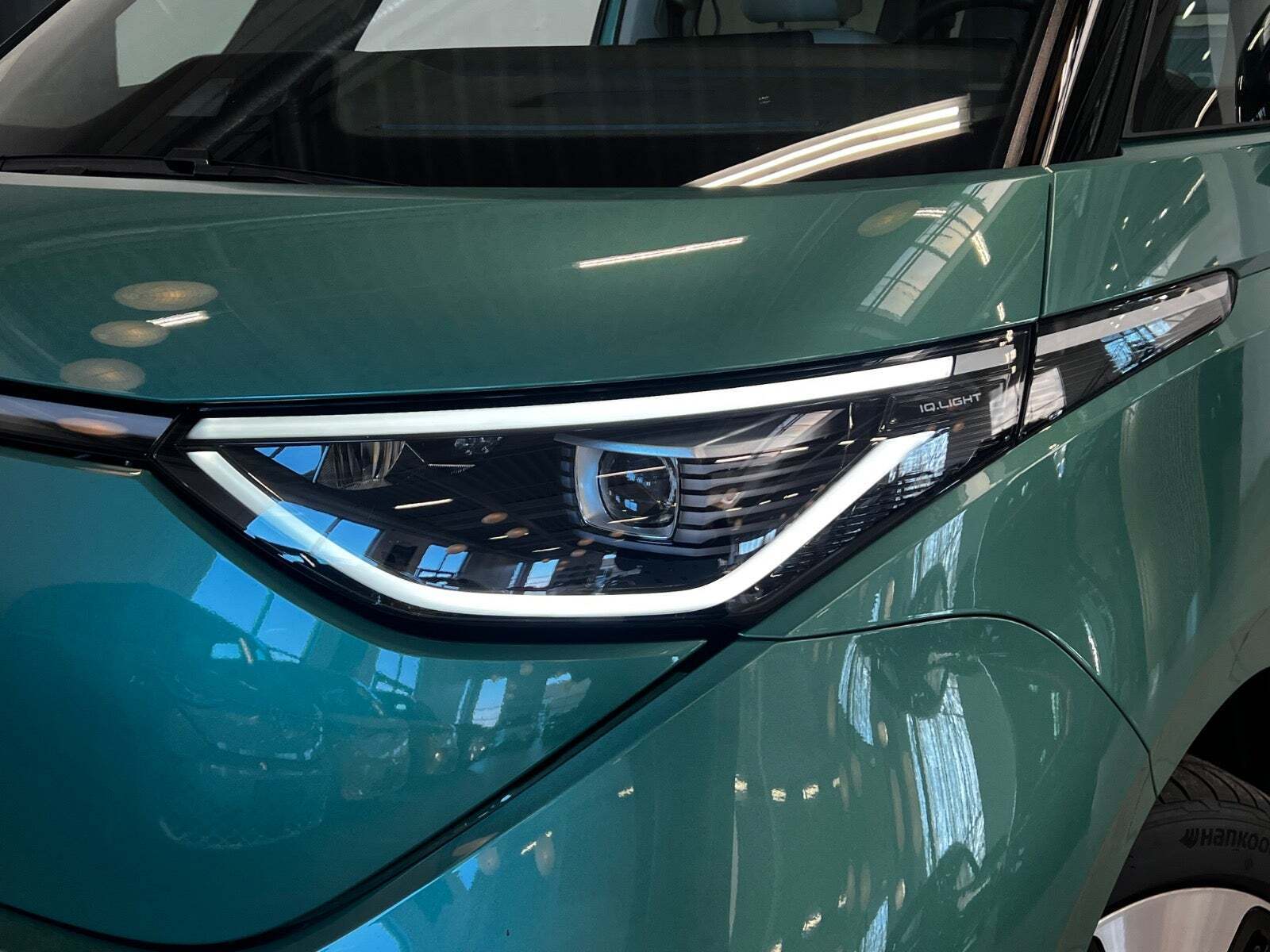 Grøn VW ID.Buzz fra 2025