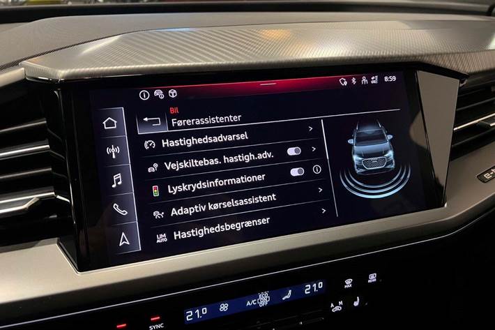 Grå Audi Q4 e-tron fra 2025