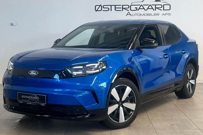 Blå Ford Capri fra 2025