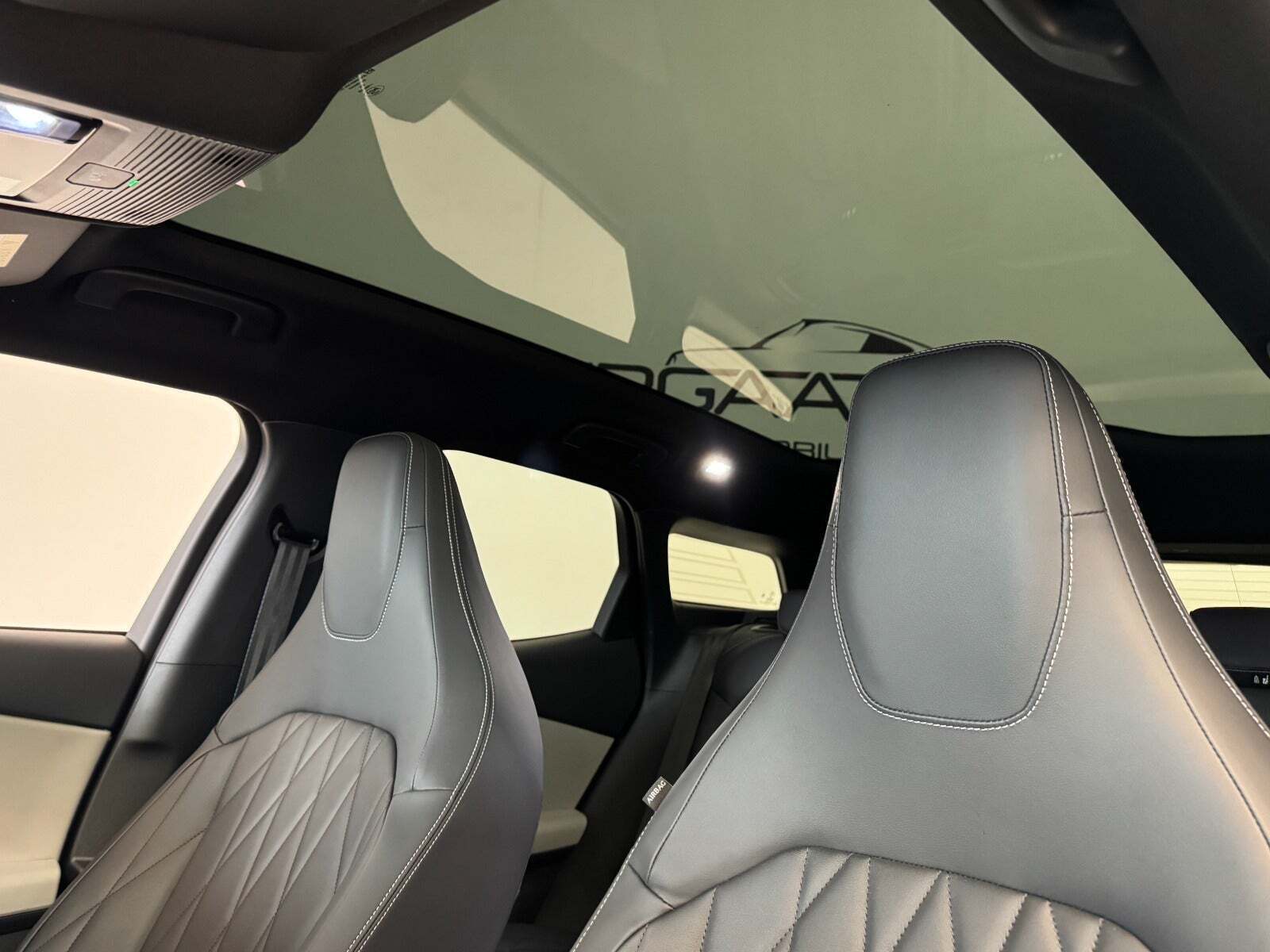 Ford Explorer 79 Premium Extended Range AWD