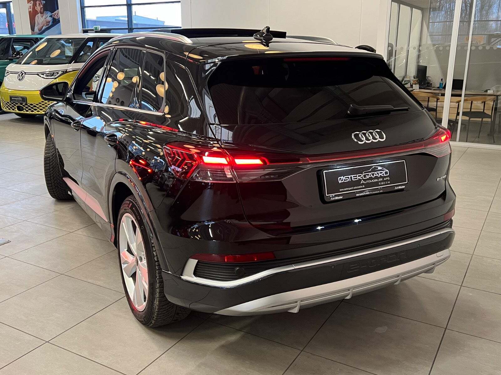 Sort Audi Q4 e-tron fra 2024