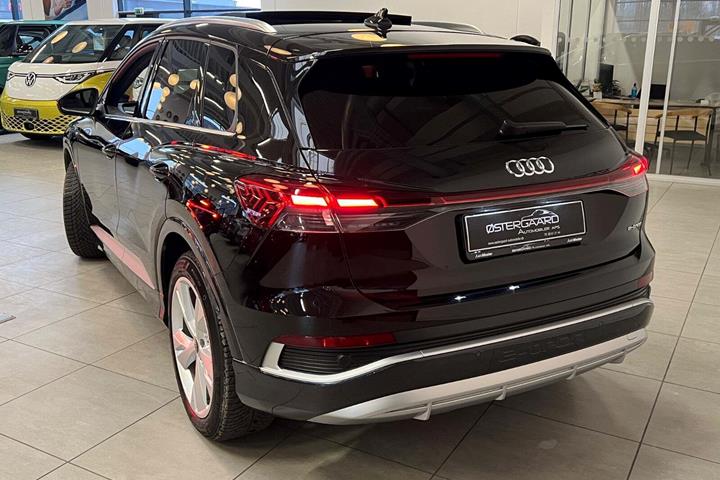 Sort Audi Q4 e-tron fra 2024