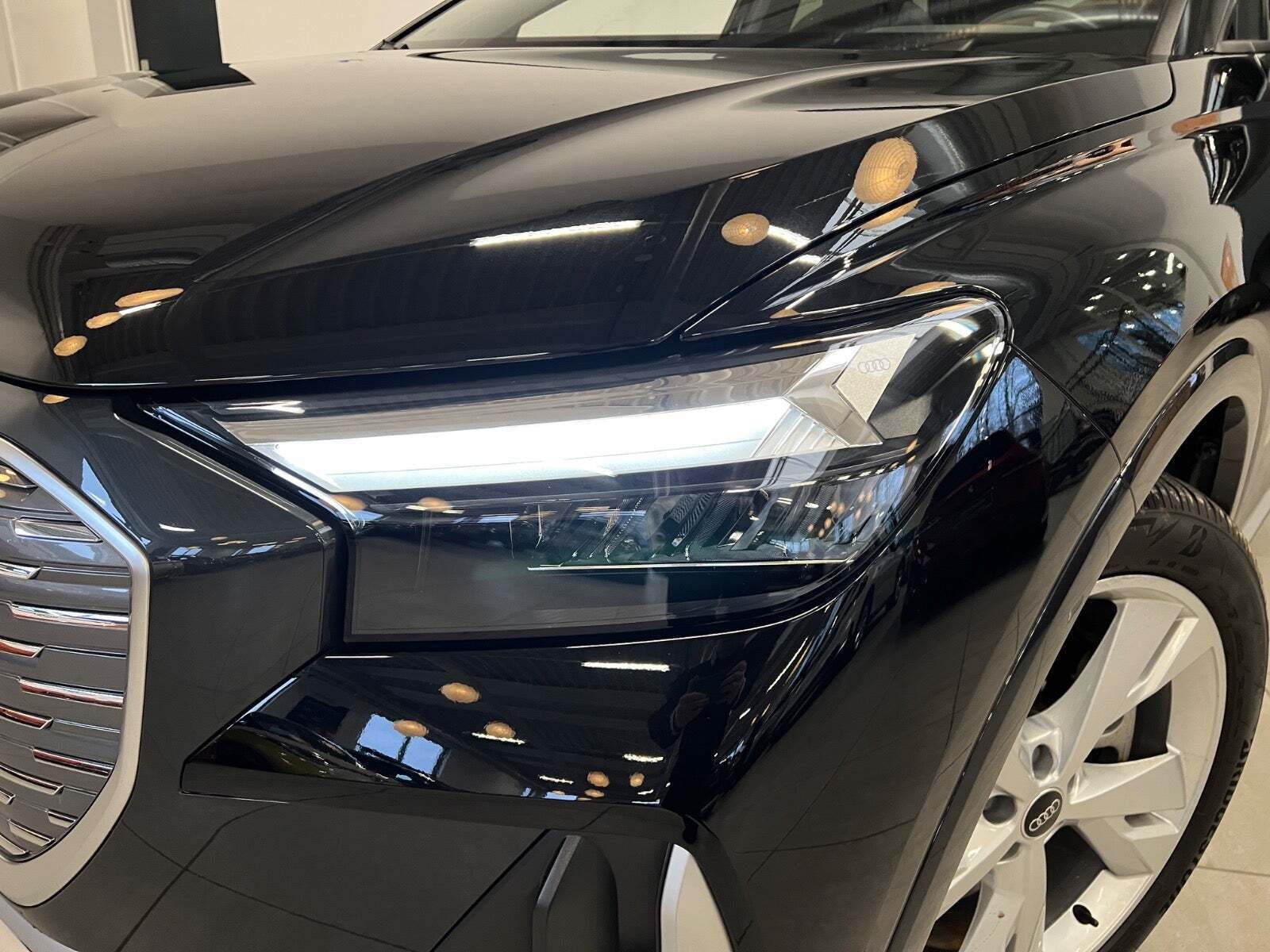 Sort Audi Q4 e-tron fra 2024