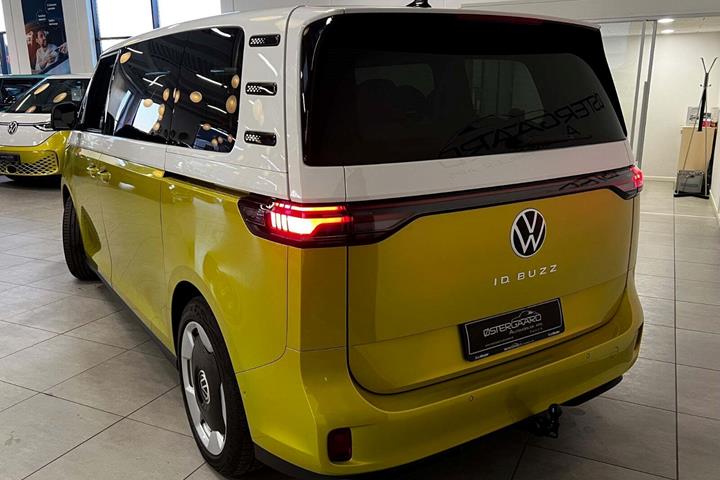 Gul VW ID.Buzz fra 2025