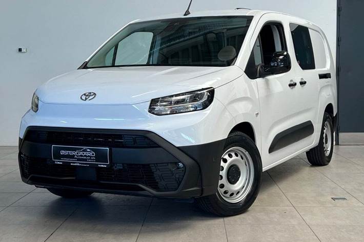 Hvid Toyota ProAce City fra 2025