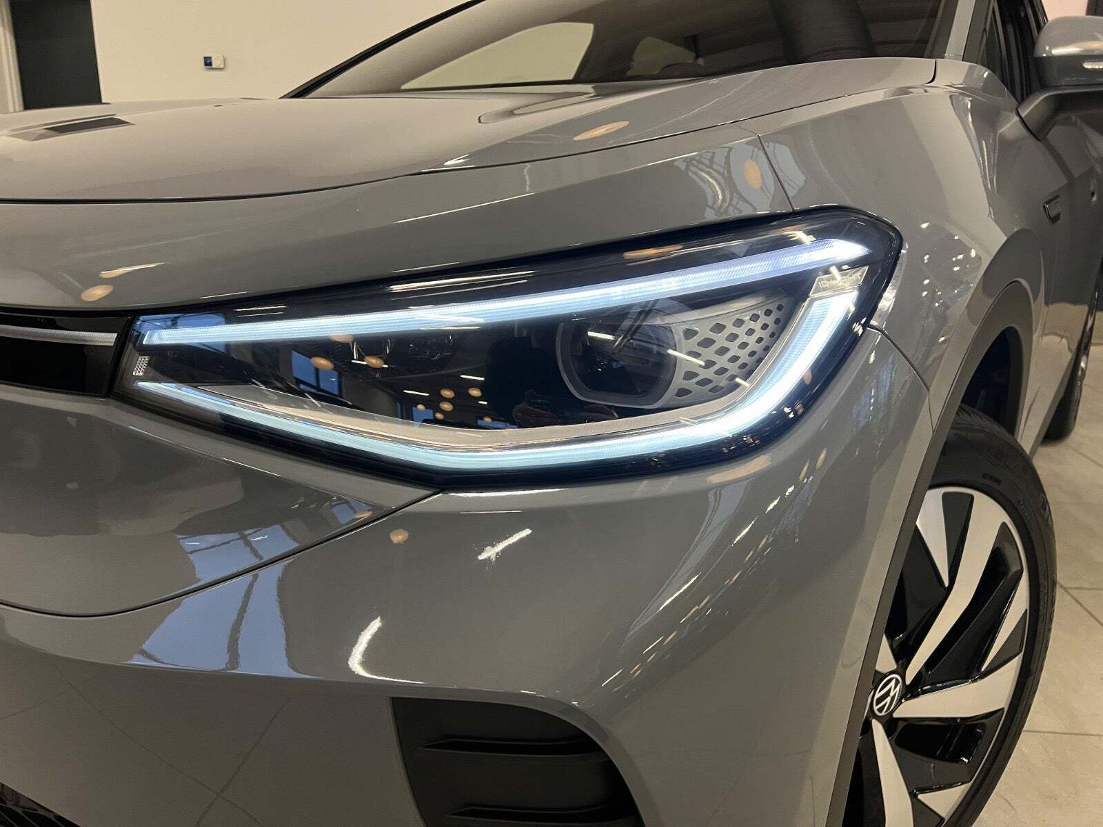 Grå VW ID.4 fra 2023