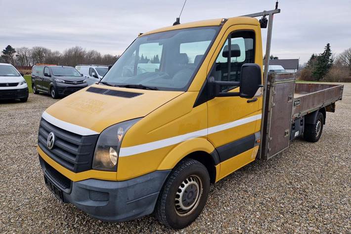 Hvid VW Crafter fra 2016 set udefra