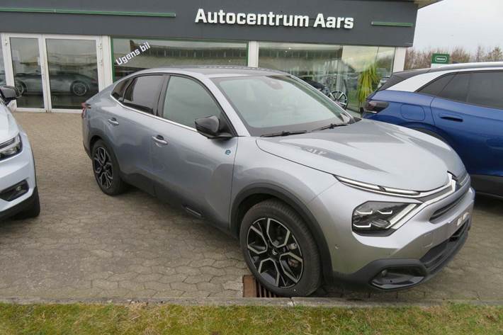 Grå Citroën ë-C4 X fra 2023
