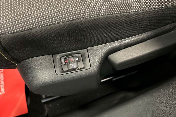 Grå Citroën C3 fra 2020