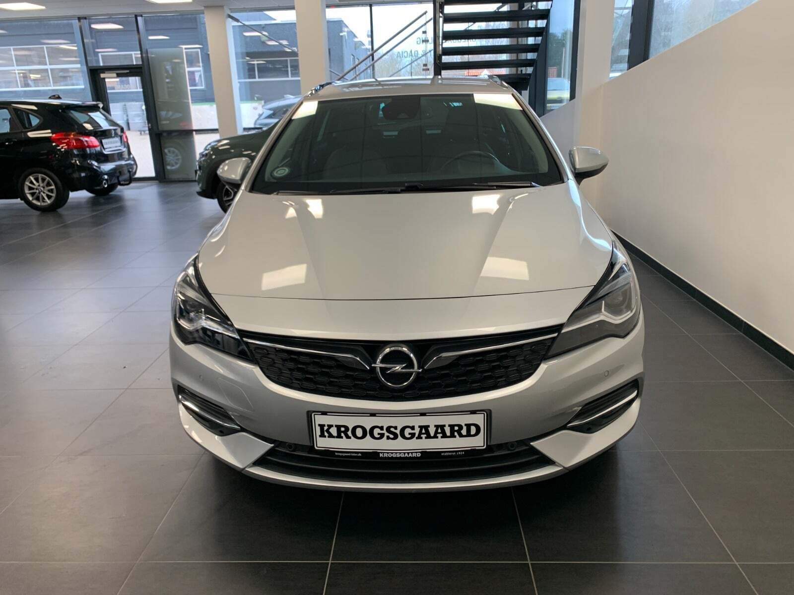 Opel Astra 1,2 T 110 Elegance Sports Tourer