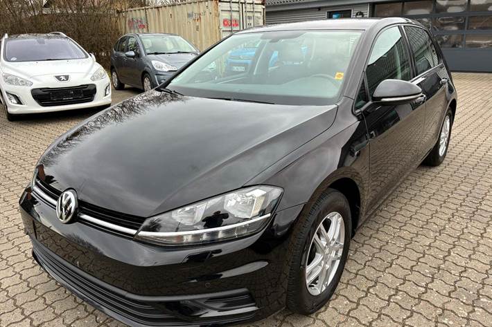 Sort VW Golf VII fra 2018