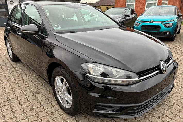 Sort VW Golf VII fra 2018