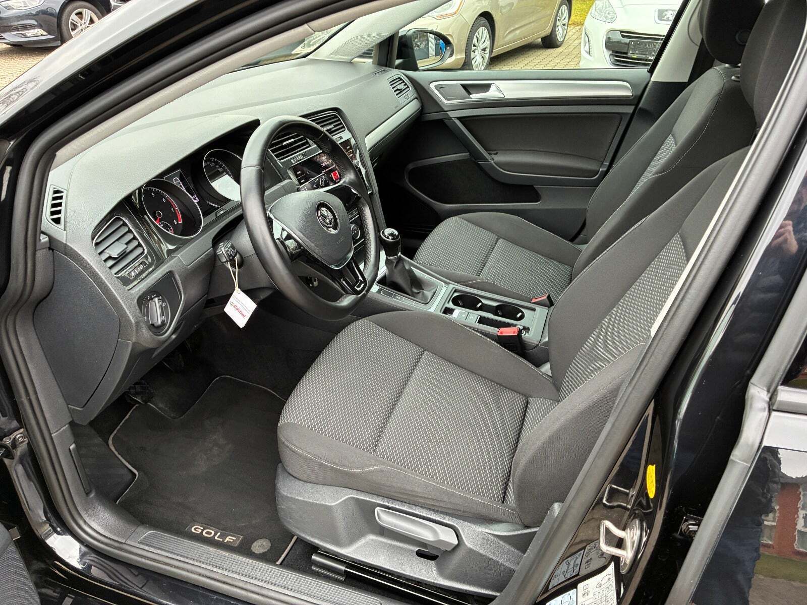 VW Golf VII 1,0 TSi 85 Trendline