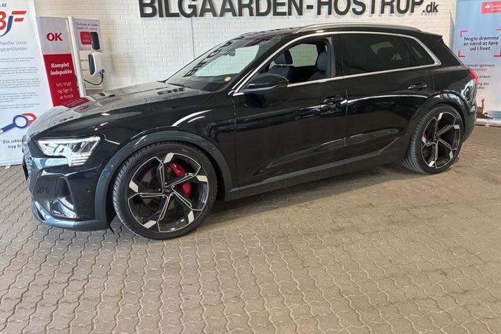 Sort Audi Q8 e-tron fra 2024