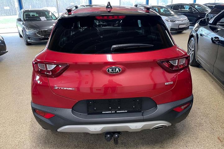Rød Kia Stonic fra 2019