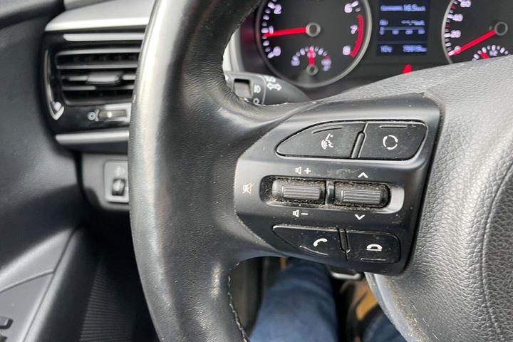 Rød Kia Stonic fra 2019