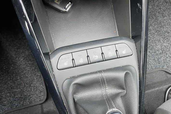 Rød Kia Stonic fra 2019