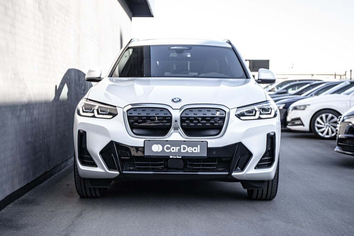 BMW iX3 Charged Plus M-Sport