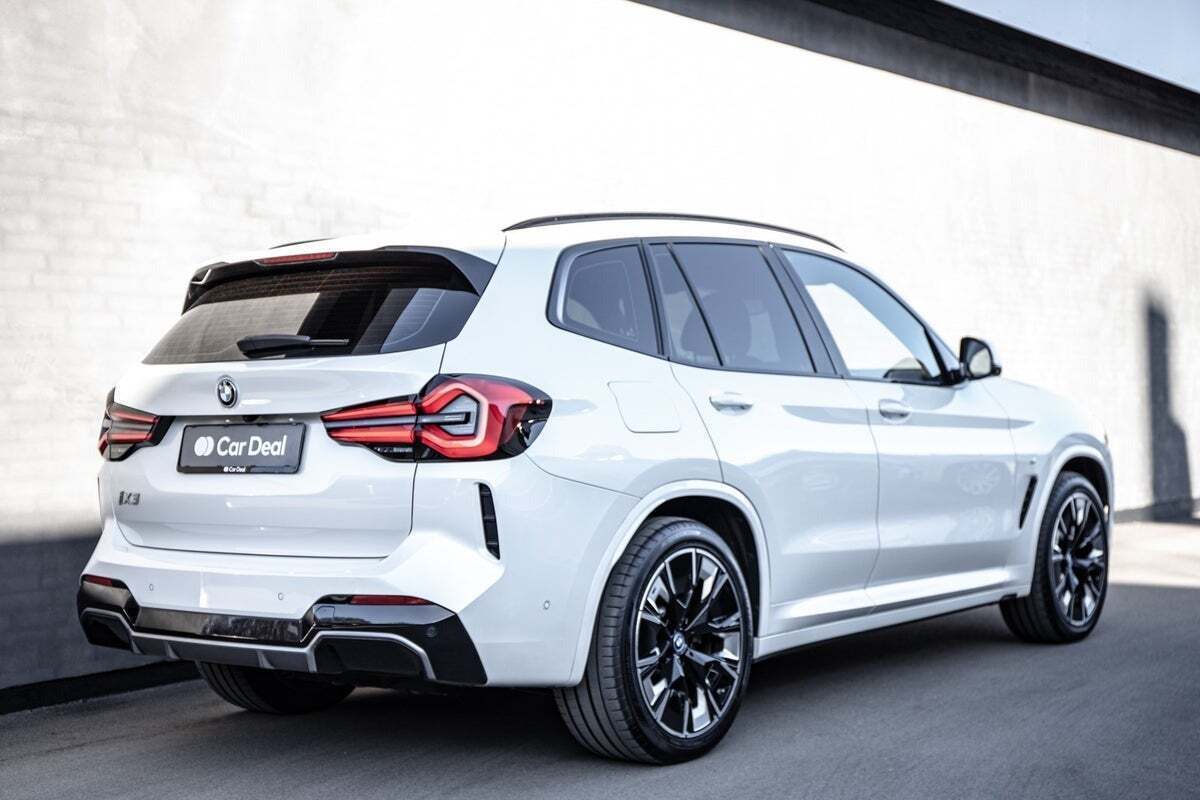 BMW iX3 Charged Plus M-Sport