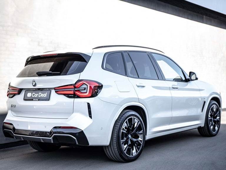 BMW iX3 Charged Plus M-Sport