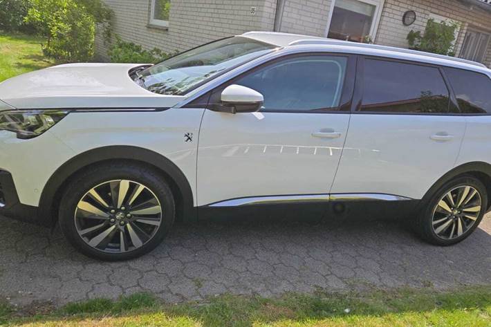 Hvid Peugeot 5008 fra 2017