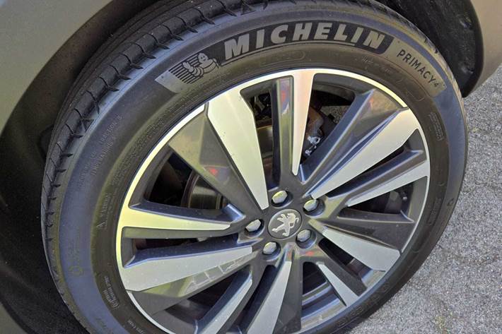 Hvid Peugeot 5008 fra 2017