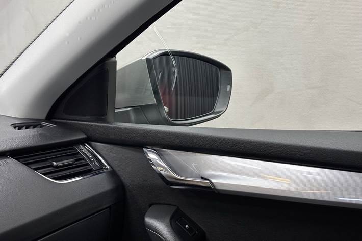 Bronze Skoda Octavia fra 2015