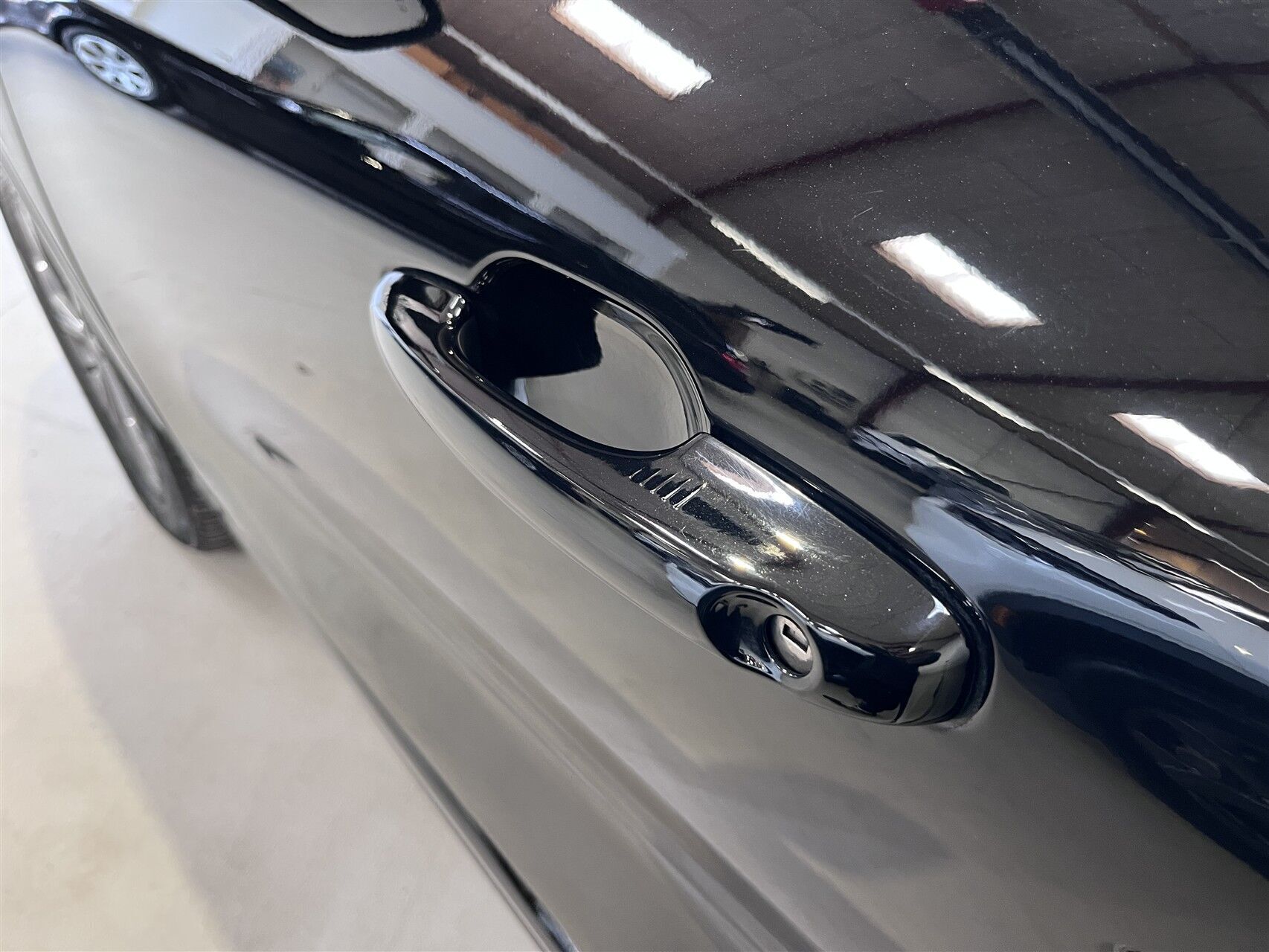 Sort Ford Kuga fra 2023