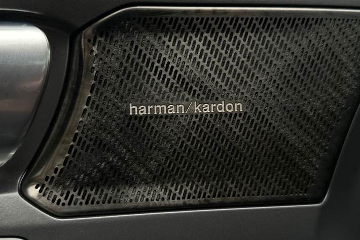 Blå Volvo XC40 fra 2021