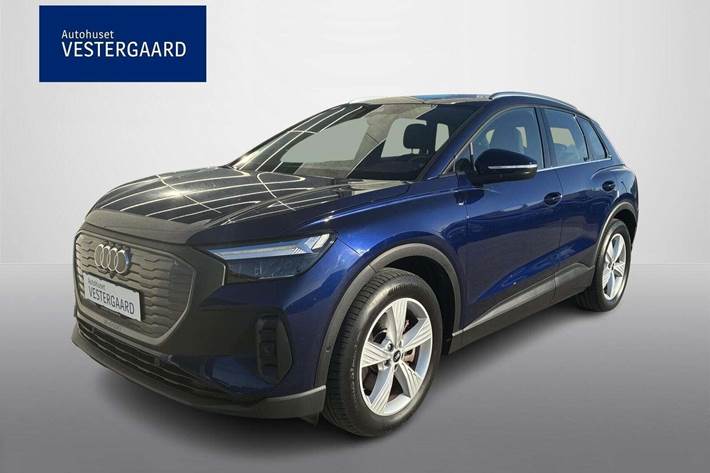 Blå Audi Q4 e-tron fra 2023