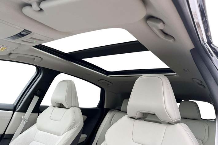 Sort Nissan Ariya fra 2025