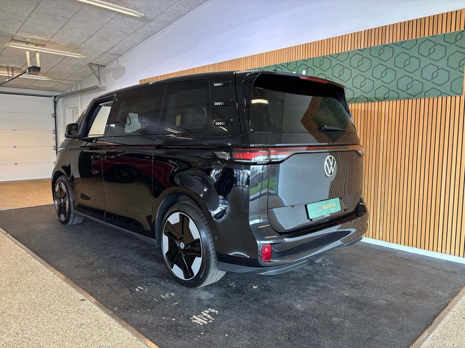 VW ID.Buzz 77 Style SWB