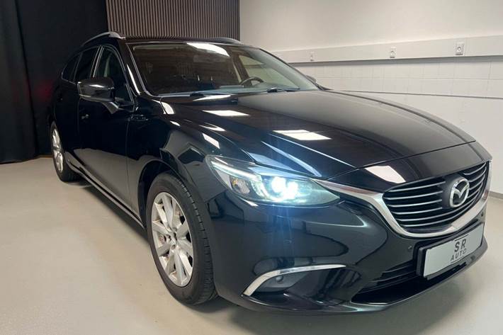Sort Mazda 6 fra 2016