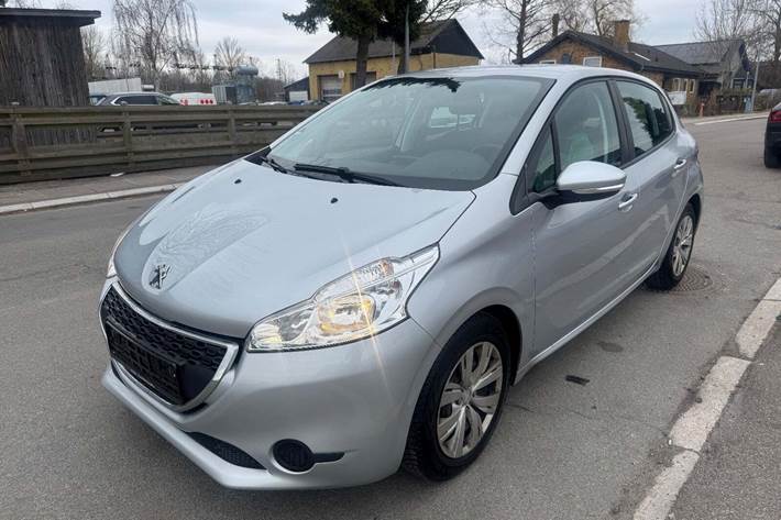 undefined Peugeot 208 fra 2014