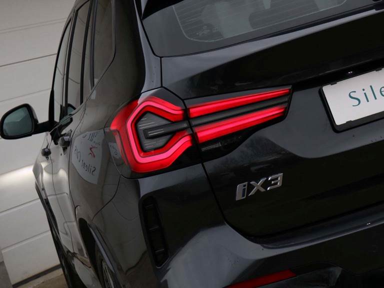 BMW iX3 Charged M-Sport