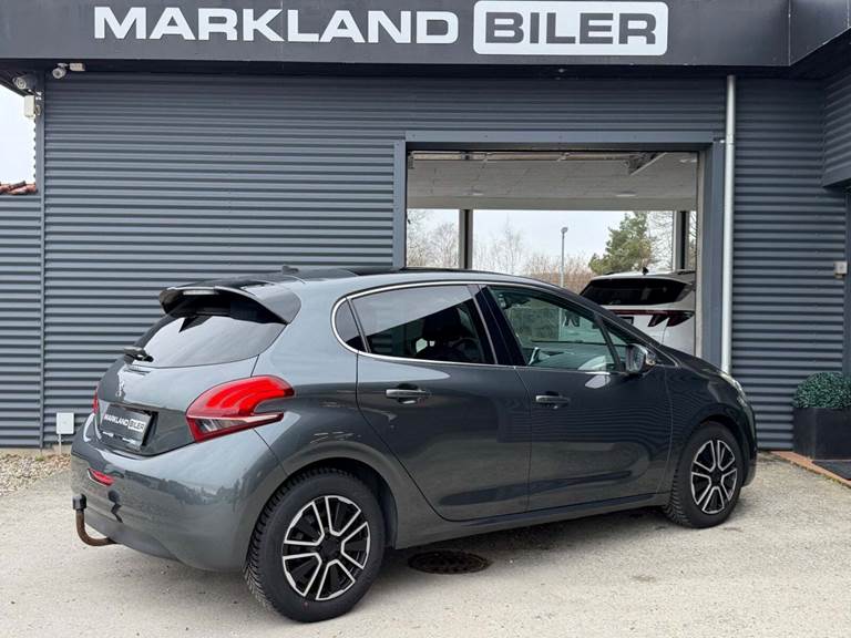 Peugeot 208 1,6 BlueHDi 100 Allure Sky