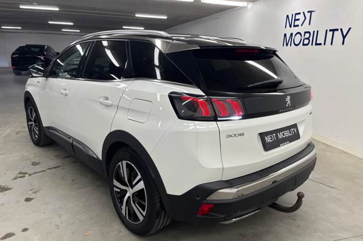 Hvid Peugeot 3008 fra 2020