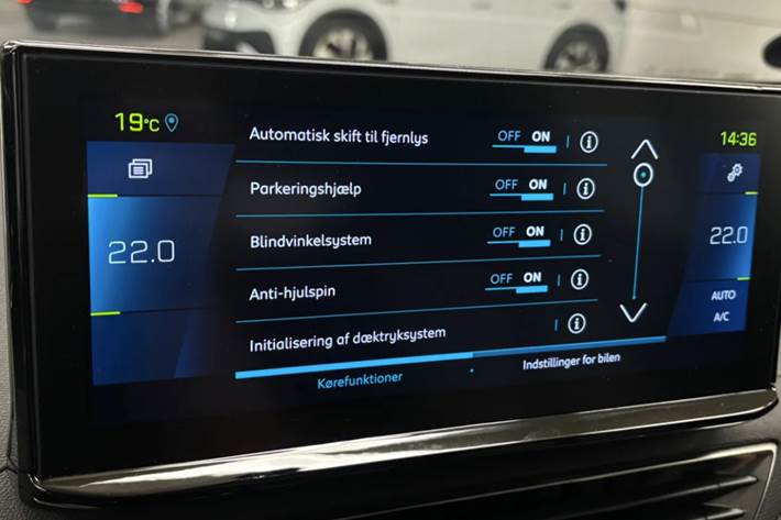 Hvid Peugeot 3008 fra 2020