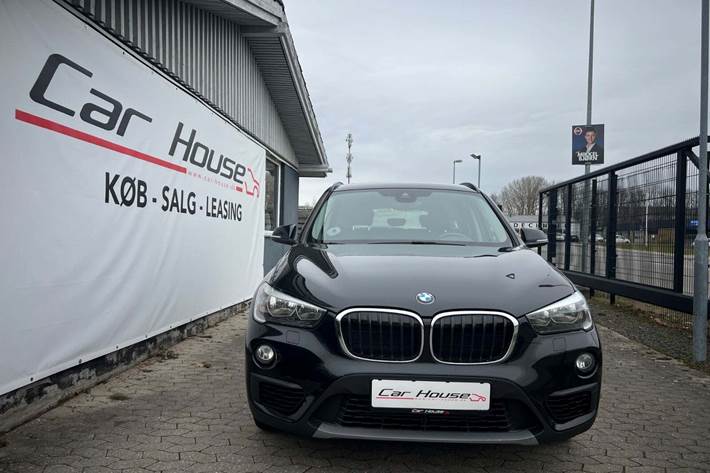 Sort BMW X1 fra 2018