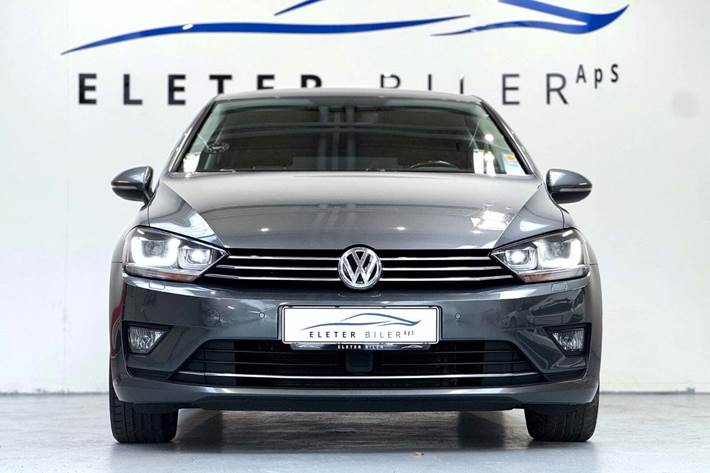 Grå VW Golf Sportsvan fra 2017