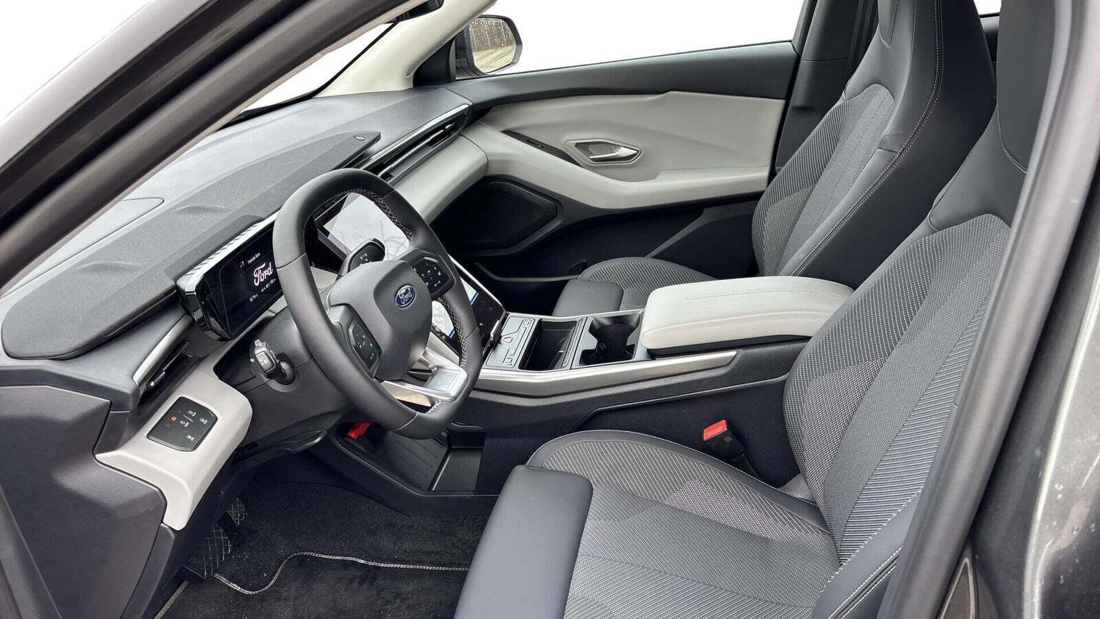 Ford Explorer 79 Select Extended Range AWD